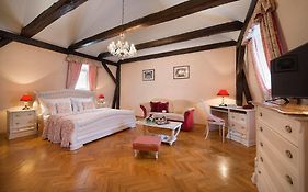 Boutique Hotel Constans